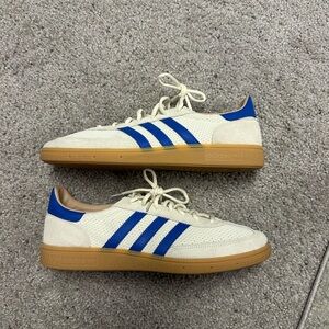 Men's Adidas Men's Beige and Blue gazelle Sneakers size 11.5